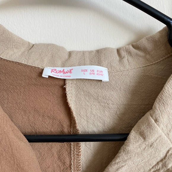 *SOLD* Colorblock cropped button down - Picture 2 of 3